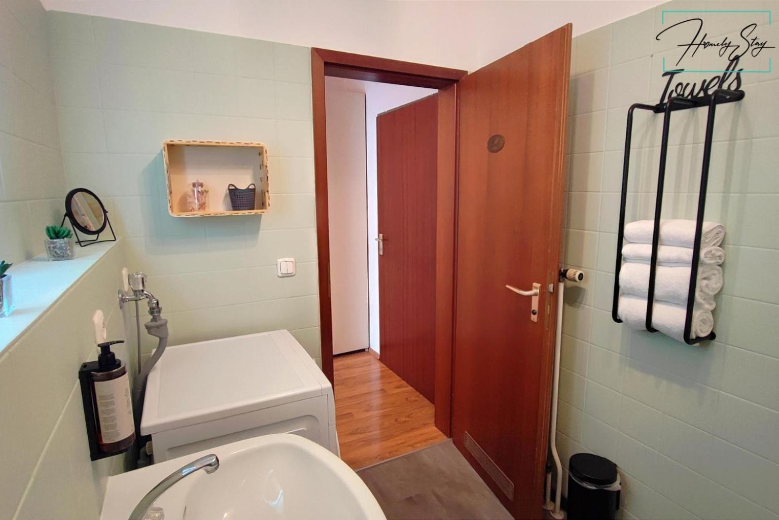 Homely Stay Serenity Greens - Stylisch Studio-Apartment With Kitchen - 10 Min To Central Station, Pet Friendly Мюнхен Экстерьер фото